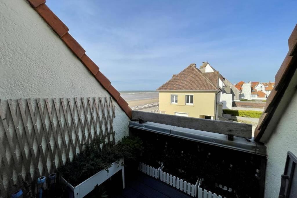 Duplex Avec Jacuzzi Vue Imprenable Sur La Baie De Wissant Apartment Luaran gambar