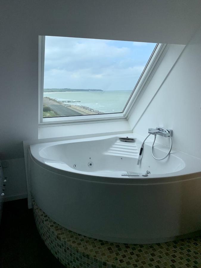 Duplex Avec Jacuzzi Vue Imprenable Sur La Baie De Wissant Apartment Luaran gambar
